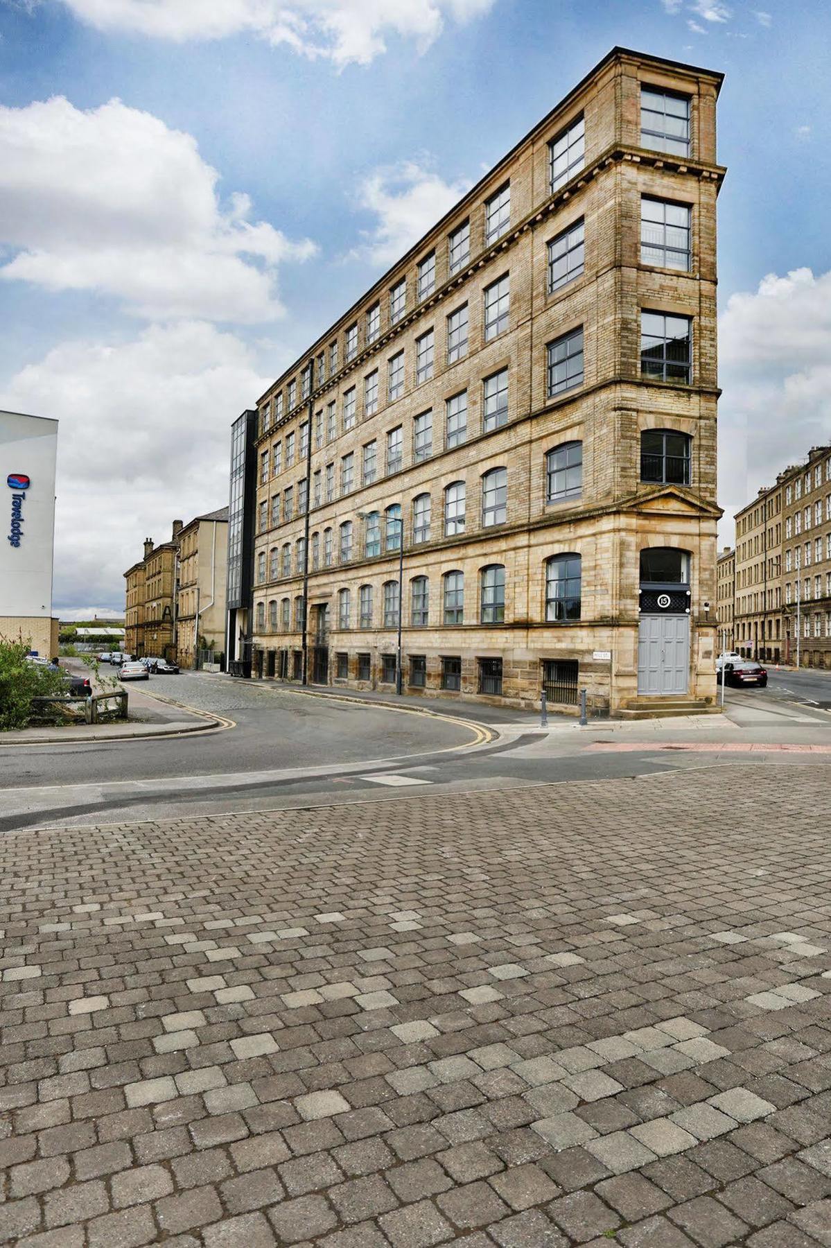 Orchard & Avenue Serviced Apartments Bradford  Exteriör bild